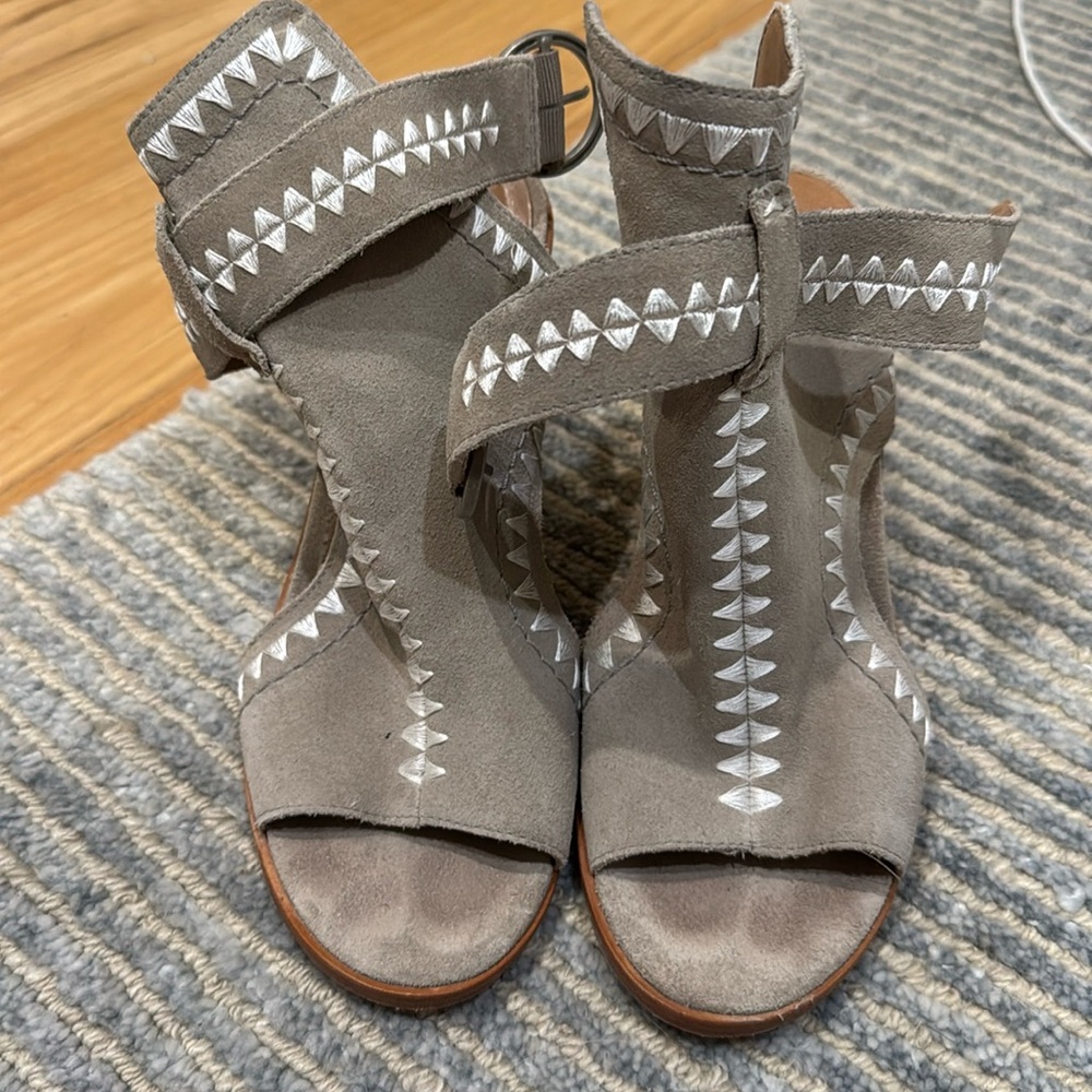 Bernardo Harper Heels in Clay - 7.5